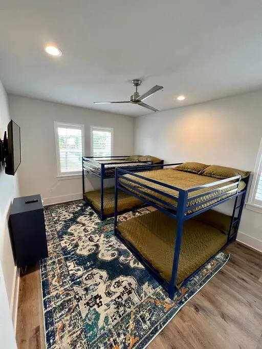 Holiday home Spacious 4Br Beach Home With Golf Cart & Pool Access Destin