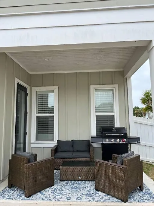 Spacious 4Br Beach Home With Golf Cart & Pool Access Destin United States
